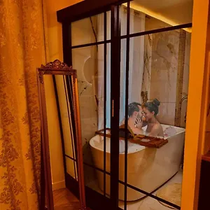 Elegant Avec Baignoire Appartement Paris